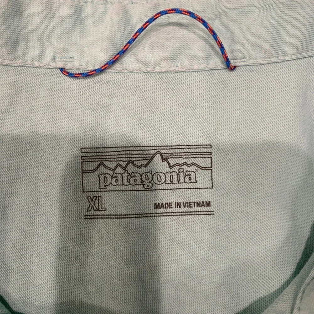 Patagonia‎ Polo Shirt Fish Logo Short Sleeve Casual Top XL Men's Blue